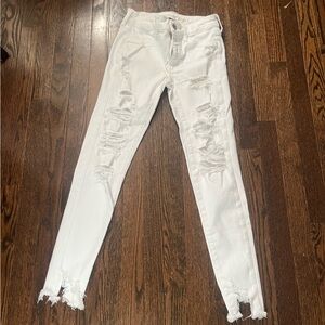 17) American Eagle skinny jeans size 2
